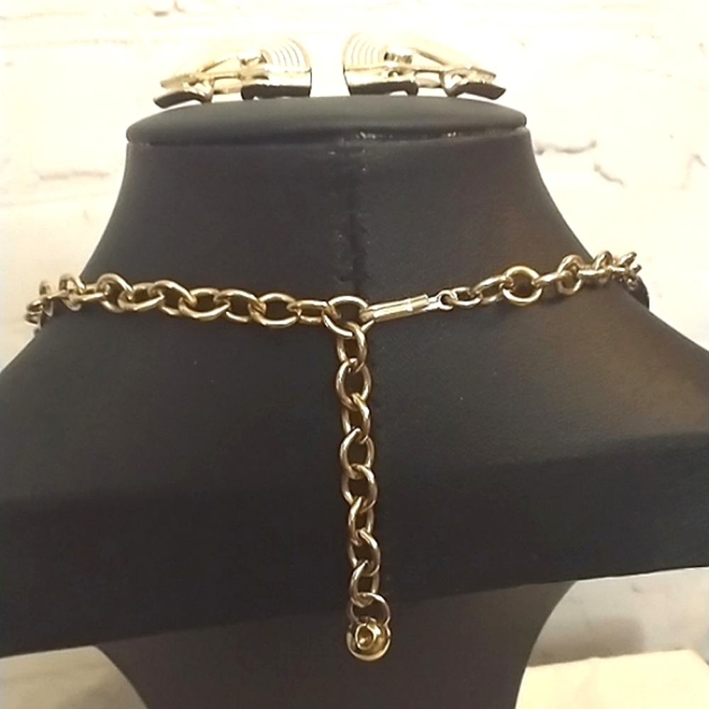 Vtg Gold Tone & White Enamel Adjustable Collar Necklace & Clip On Earring Set - Picture 7 of 7